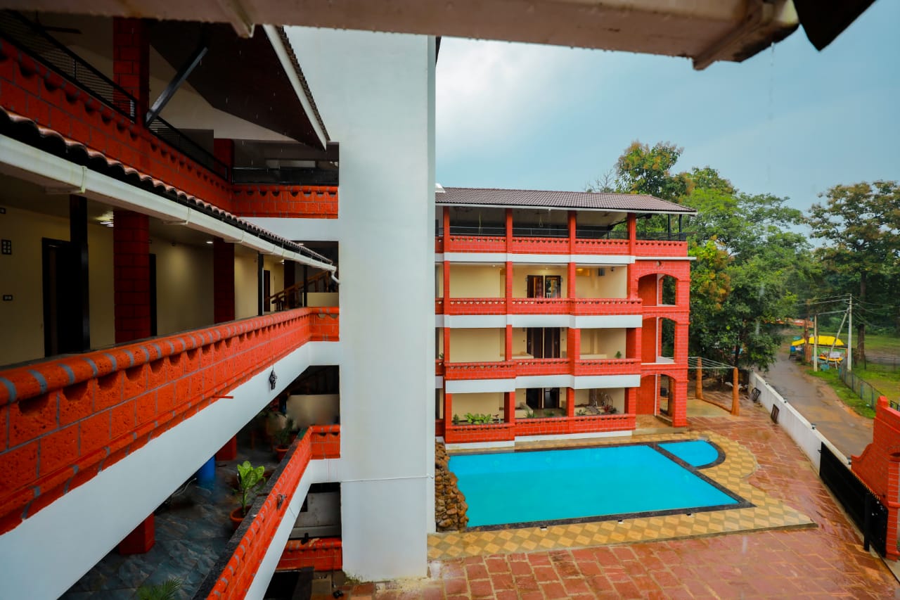 Gallery Image 4 - Resort Ambiance